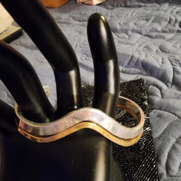 An Original Renee Lepre Cuff Bracelet - Picture 1 of 8
